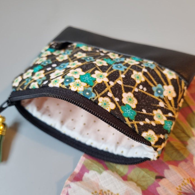 Porte-monnaie zippé "Haru" vert & simili cuir