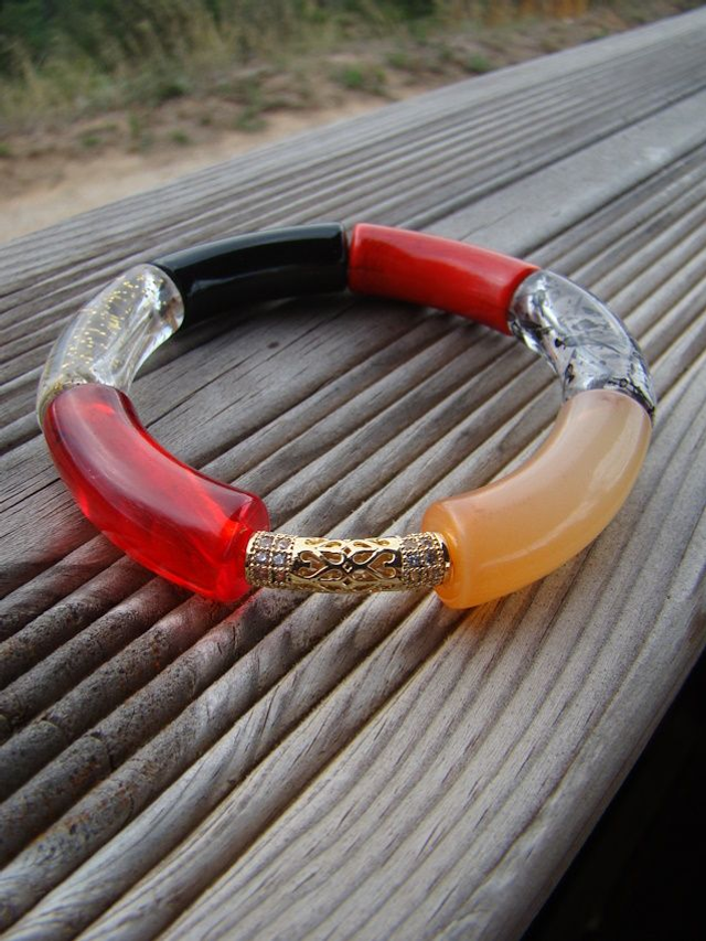 Bracelet perles tubes incurvées Chandra Rangin Chamak