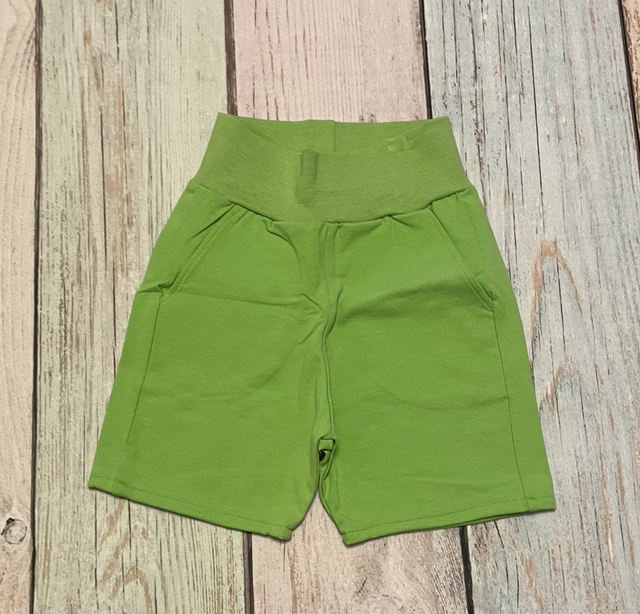 Sommerhose, Größe 122, grün 