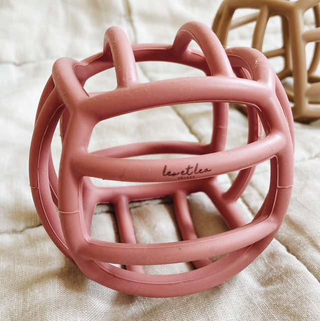 „Leo et Lea“ sensorischer Ball aus Silikon, ab 0 Monaten Dusty rosa