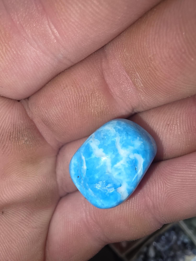 Dyed blue howlite