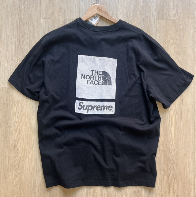 Supreme X TNF T-Shirt Black Size L - NEW
