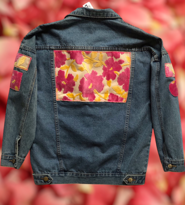 Veste en jean fleurie