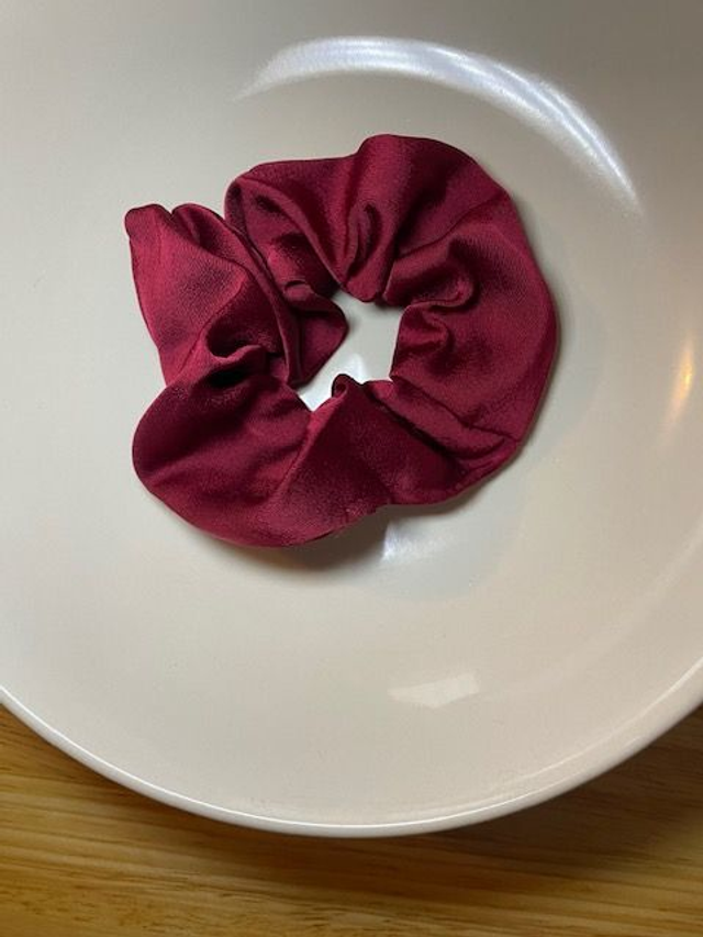 Chouchou en satin anti casse- Couleur Bordeaux