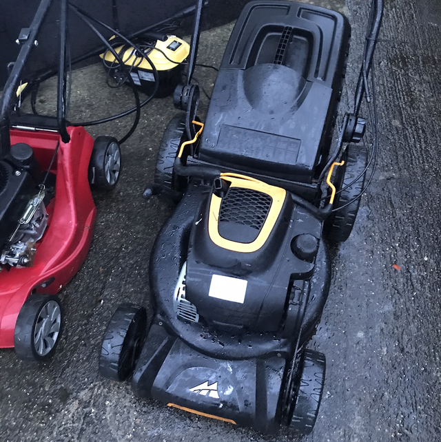 Sold - McCulloch Petrol Lawnmower-M89