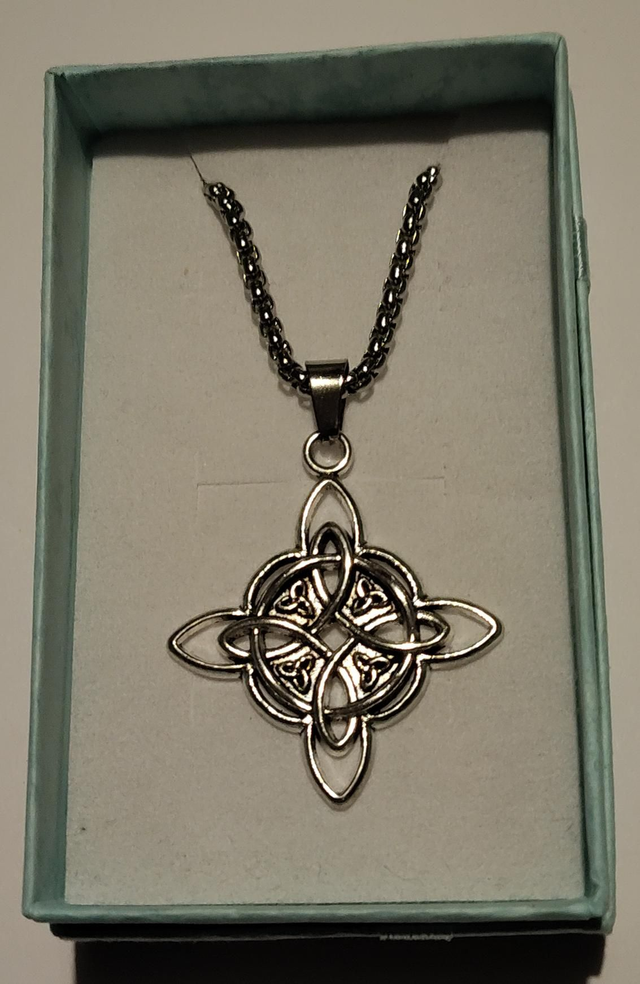 Tibetan Silver Witches Knot Pendant Necklace.