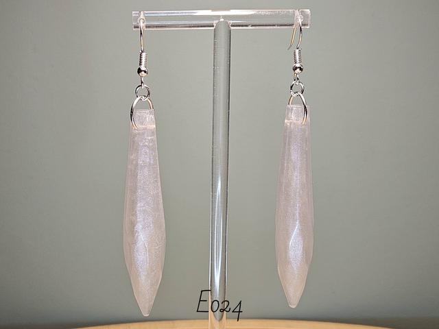 Chandelier White (E024)