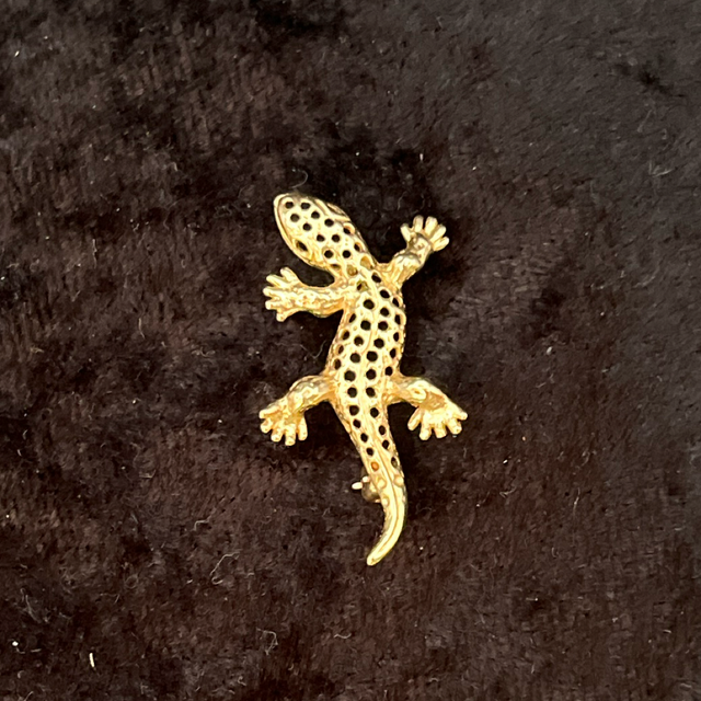Vintage 9ct Gold Gecko Brooch