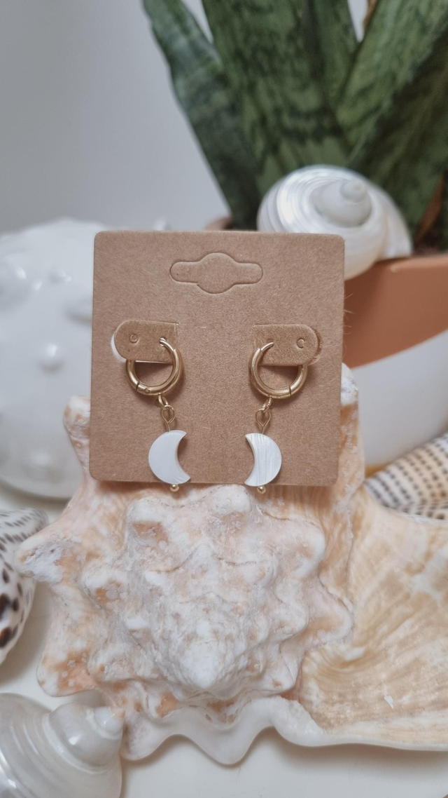 Boucles d'oreilles lune nacre 