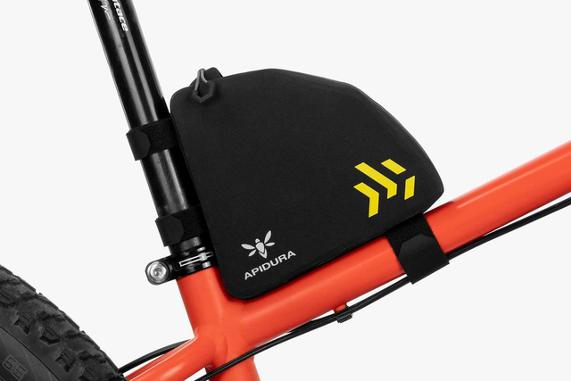 APIDURA BACKCOUNTRY REAR TOP TUBE PACK (1L)