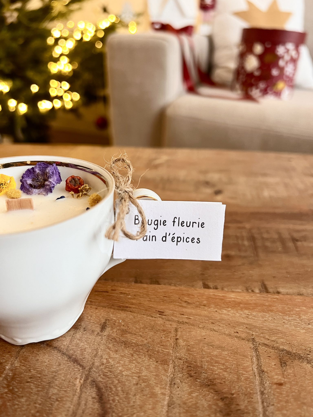 🎄 Bougie Pain d'épices - tasse à café "liseré or"