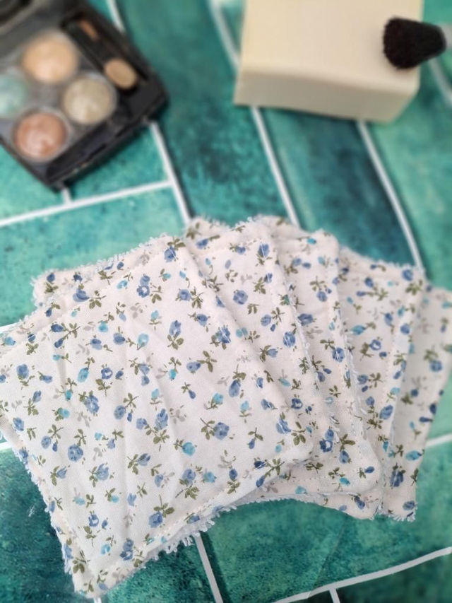 Lingettes lavables - Fleurs bleues