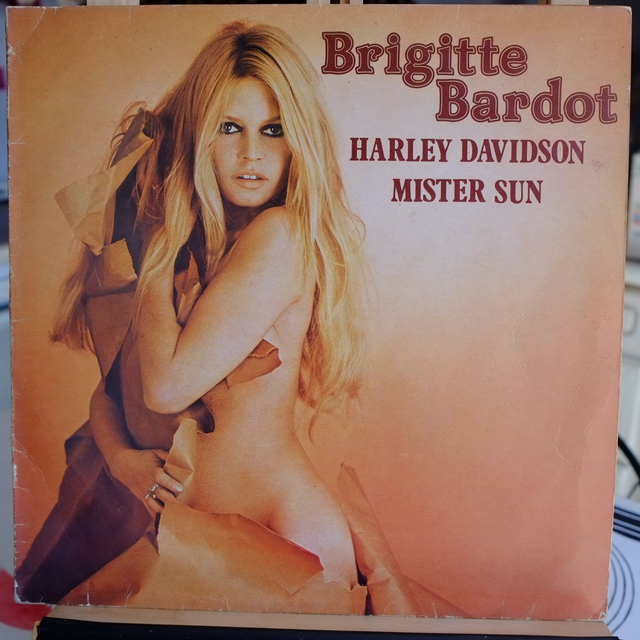 BRIGITTE BARDOT