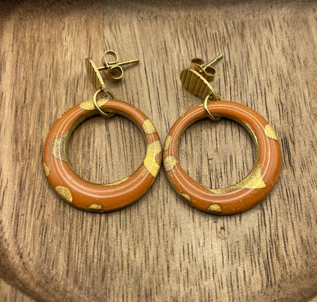 Amber Gold ‘Unique’