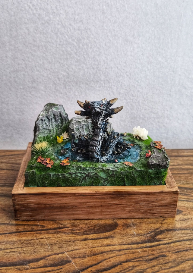 Dragon à cornes d&#039;or