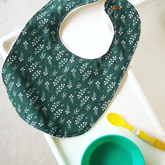 Baby Bib - Christmas Mistletoe