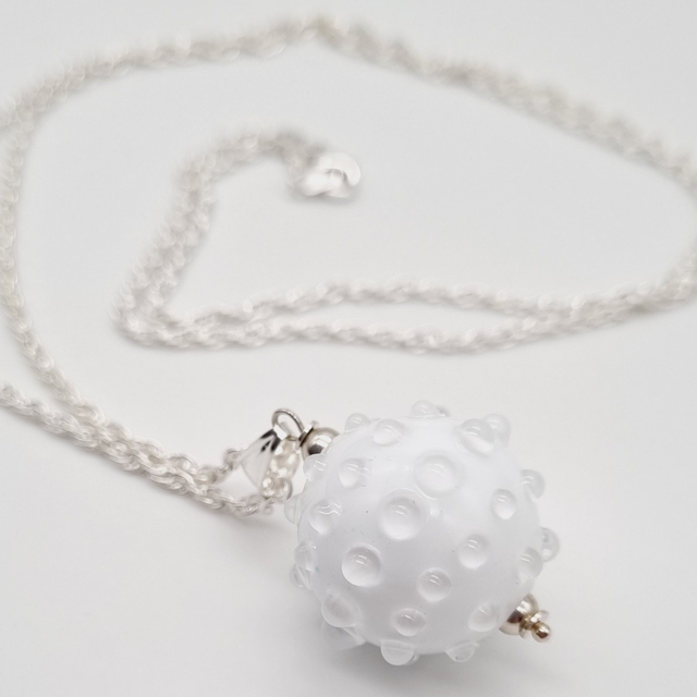 Pendentif Boule blanche