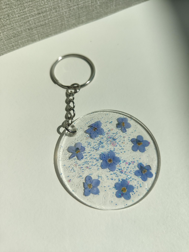 Porte-clé avec fleurs pressées 