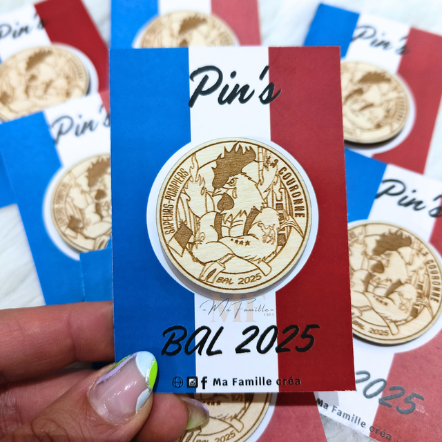 Pin's en bois - Personnalisé