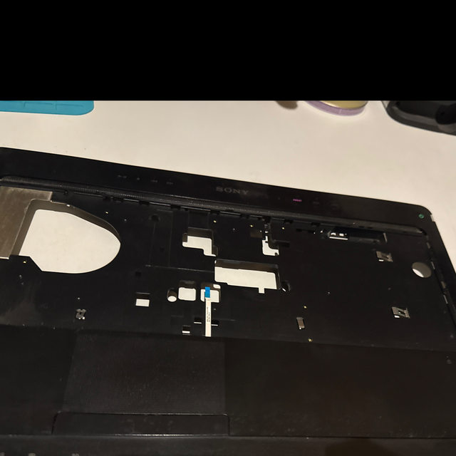 *1021-Sony VAIO Laptop Palmrest Obergehäuse mit Touchpad Original