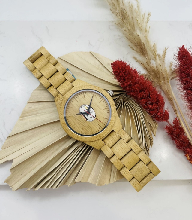 Montre en bois de bambou naturel 