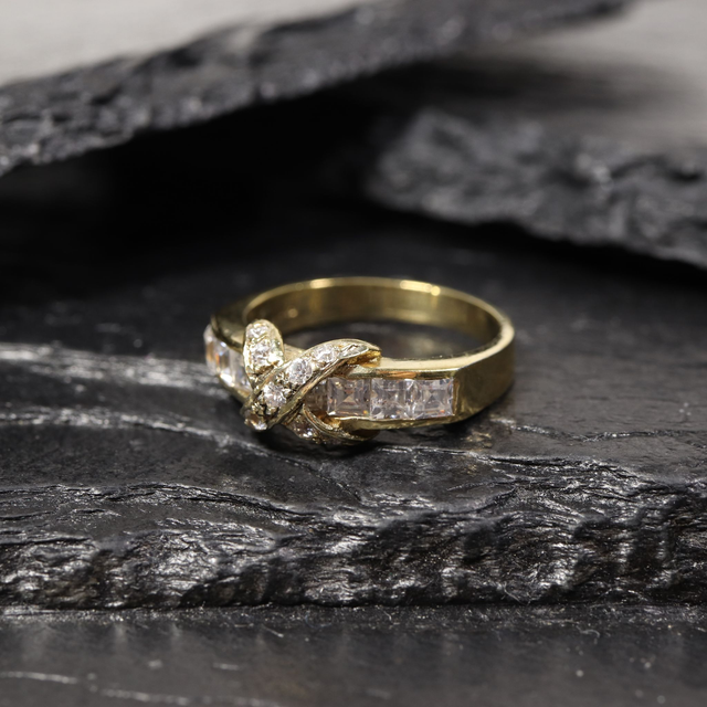 Vintage Sterling Silver 925 Yellow Gold Plated Cubic Zirconia Round / Princess Cut Cross Over Knot Design Channel Set Ring Size M - 6