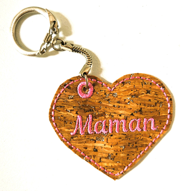 Porte clé brodé Maman