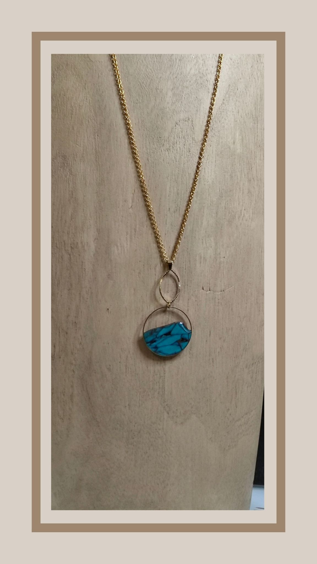 Collier faux turquoise rond 