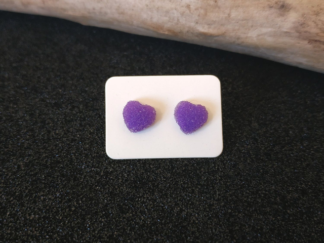 Boucles d'oreilles clous cœur violet cristallisé