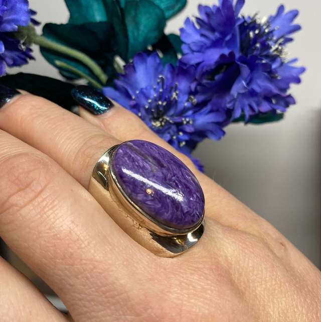 Bague en argent et Charoïte