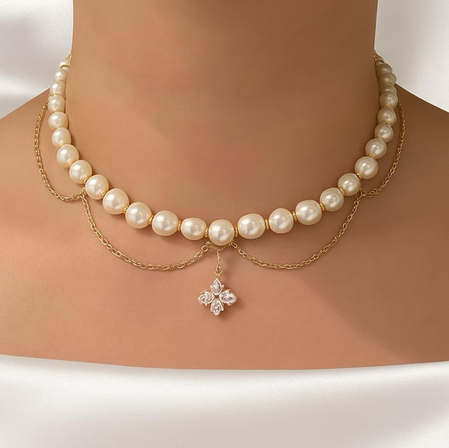 HANDMADE FREYA PEARL NECKLACE 