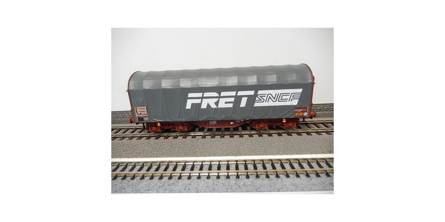 wagon bâché frêt SNCF Roco 76443 H0