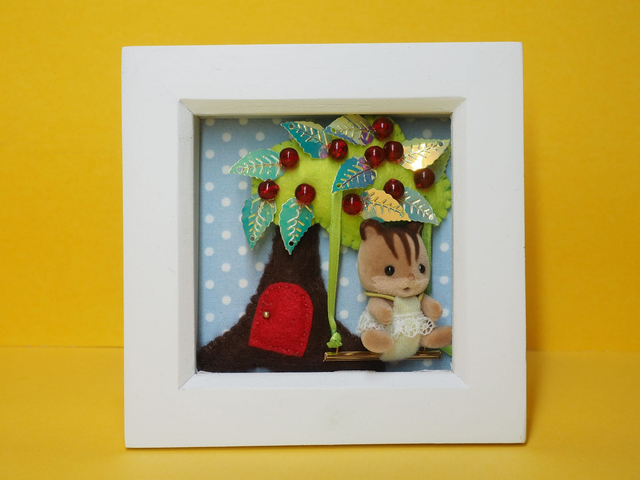 Squirrel Swinging on the Apple Tree - Framed Artwork
