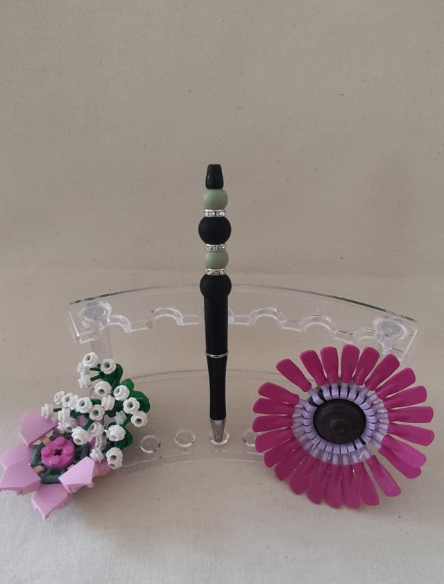 Stylo perle silicone noir et vert 