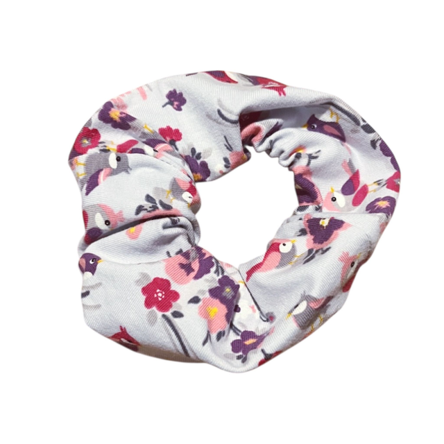 Haargummi/ Scrunchi Blumen & Vögel hellgrau