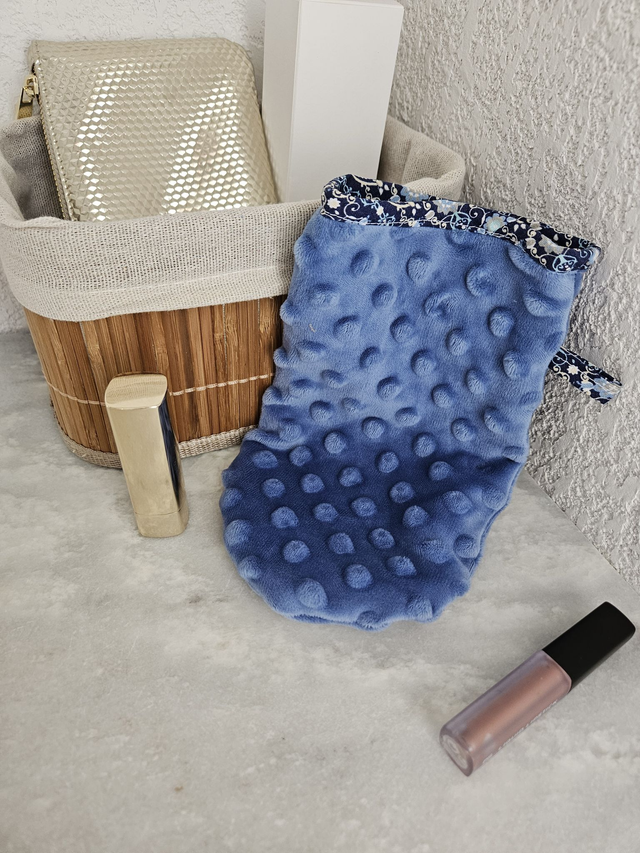 gant magique démaquillant, bleu