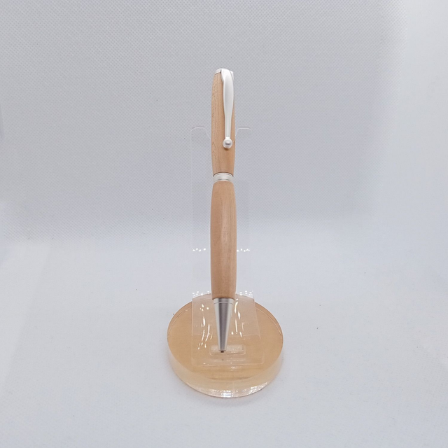 Stylo à bille noir en Noyer blanc