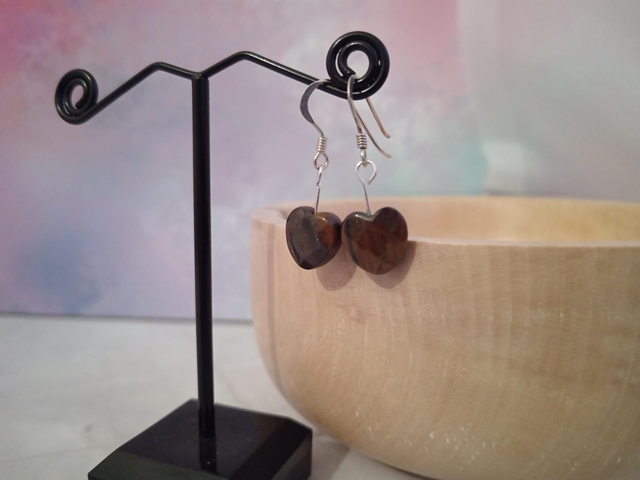 Tigers eye heart earrings 