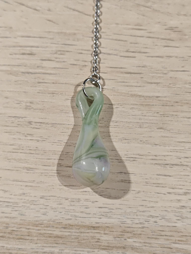 Pendule en verre - Vert pâle 