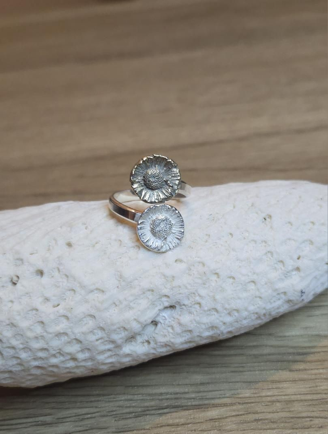 Silver &amp; Bronze Daisy crossover ring