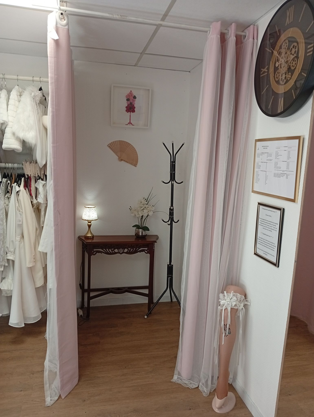 Accueil &amp; essayage gratuit – Robes disponibles