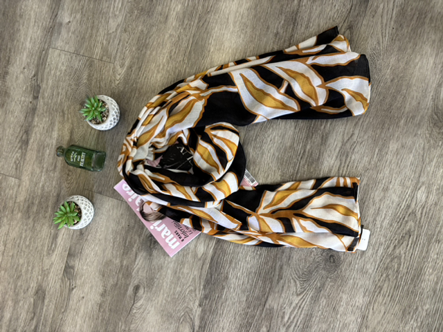 Écharpe noir et jaune 