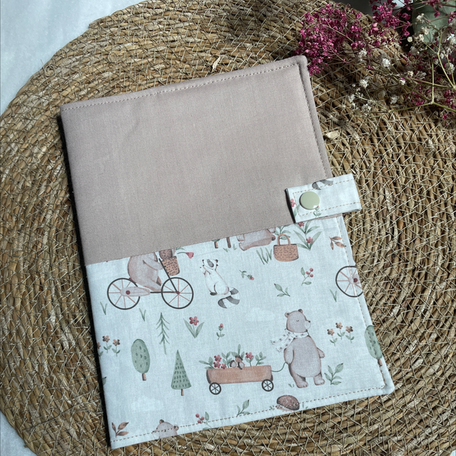 Protège carnet de santé fille personnalisable 