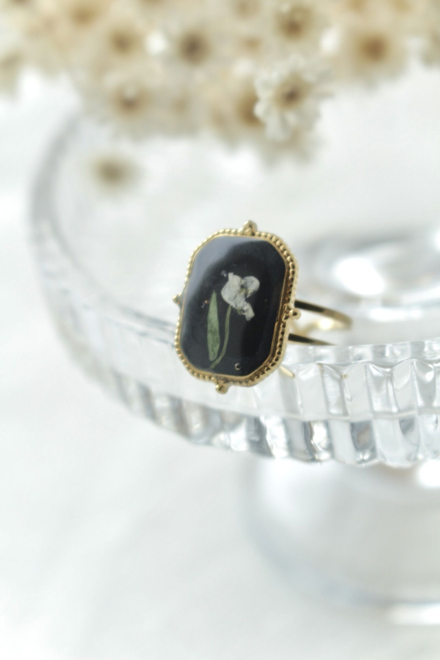 Bague ajustable en acier inoxydable, avec une fleur de carotte sauvage (dentelle de la Reine Anne).