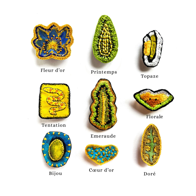 Broches peintes et brodées main (à choisir dans la liste)