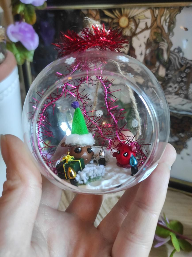 Boule féerique de Noël 2025 N°4