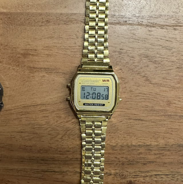 Digitale Armbanduhr