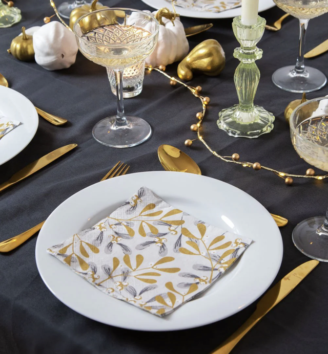 Christmas Mistletoe Napkins - pack of 20