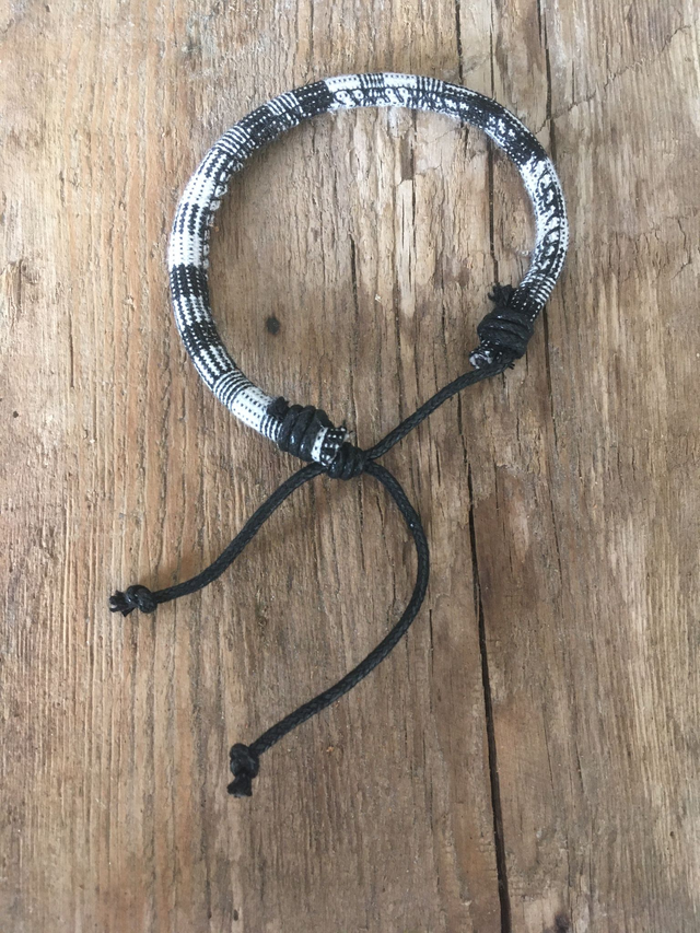 BRACELET ROND BLANC &amp; NOIR