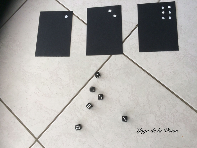 Kit calculs (Soroban Abacus + Dés + Stylo blanc + Post-it noirs)